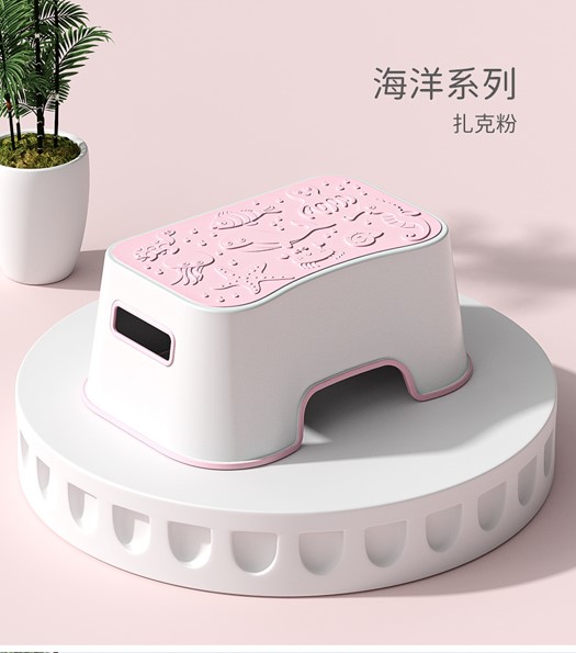 Single layer space stool